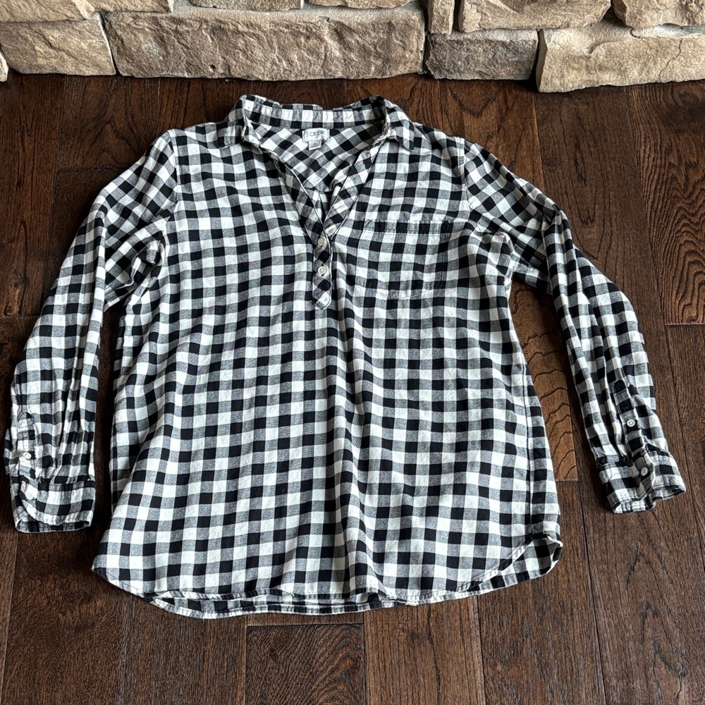 Women’s J Crew Black and White Checkered Shirt